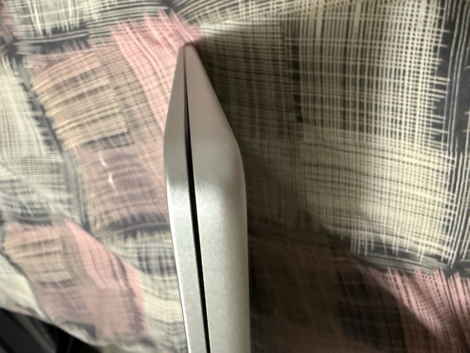 Apple MacBook Air 13.6” M4 Silver – Чисто нов, с 2 г. гаранция