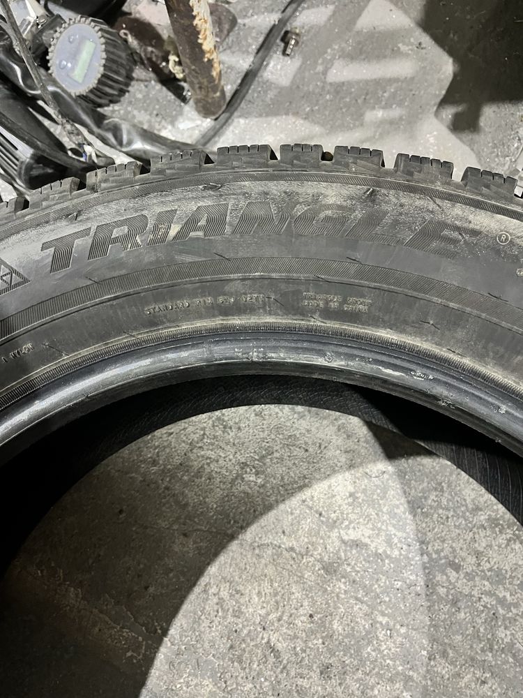 Зимние шины Triangle 225/60R18