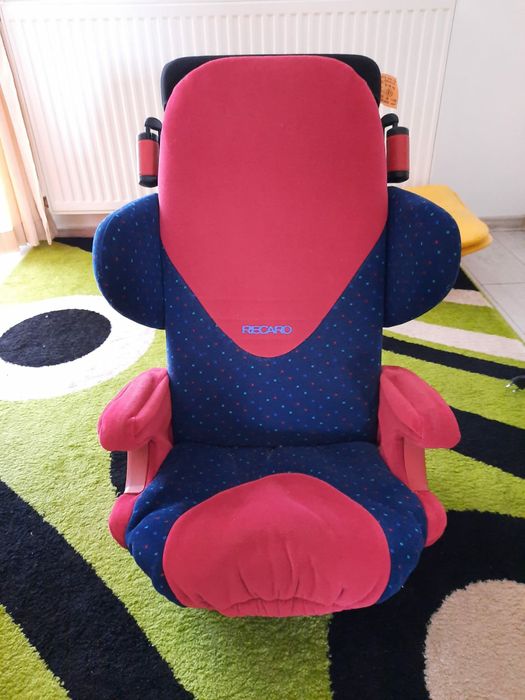 Scaun de masină - înălțător Recaro
