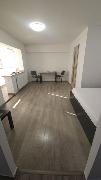 Inchiriez garsoniera , bloc mixt  1978 Sos Mihai Bravu -Pasajul Obor!