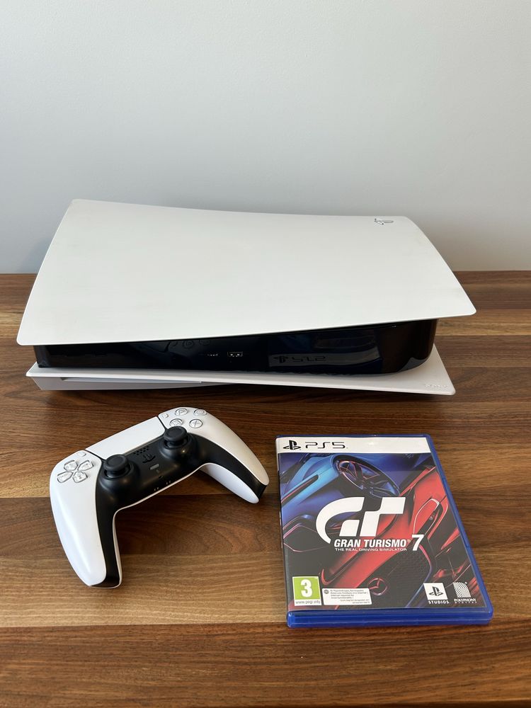 PlayStation 5 Disc Eddition + Gran Turismo 7