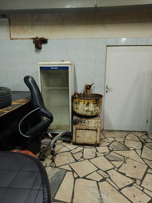 Уреди за закусвалня