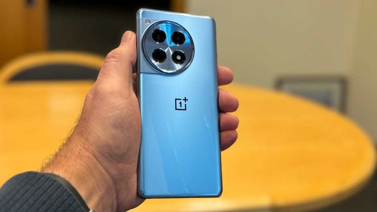 OnePlus 12R. 12/256. Синий.