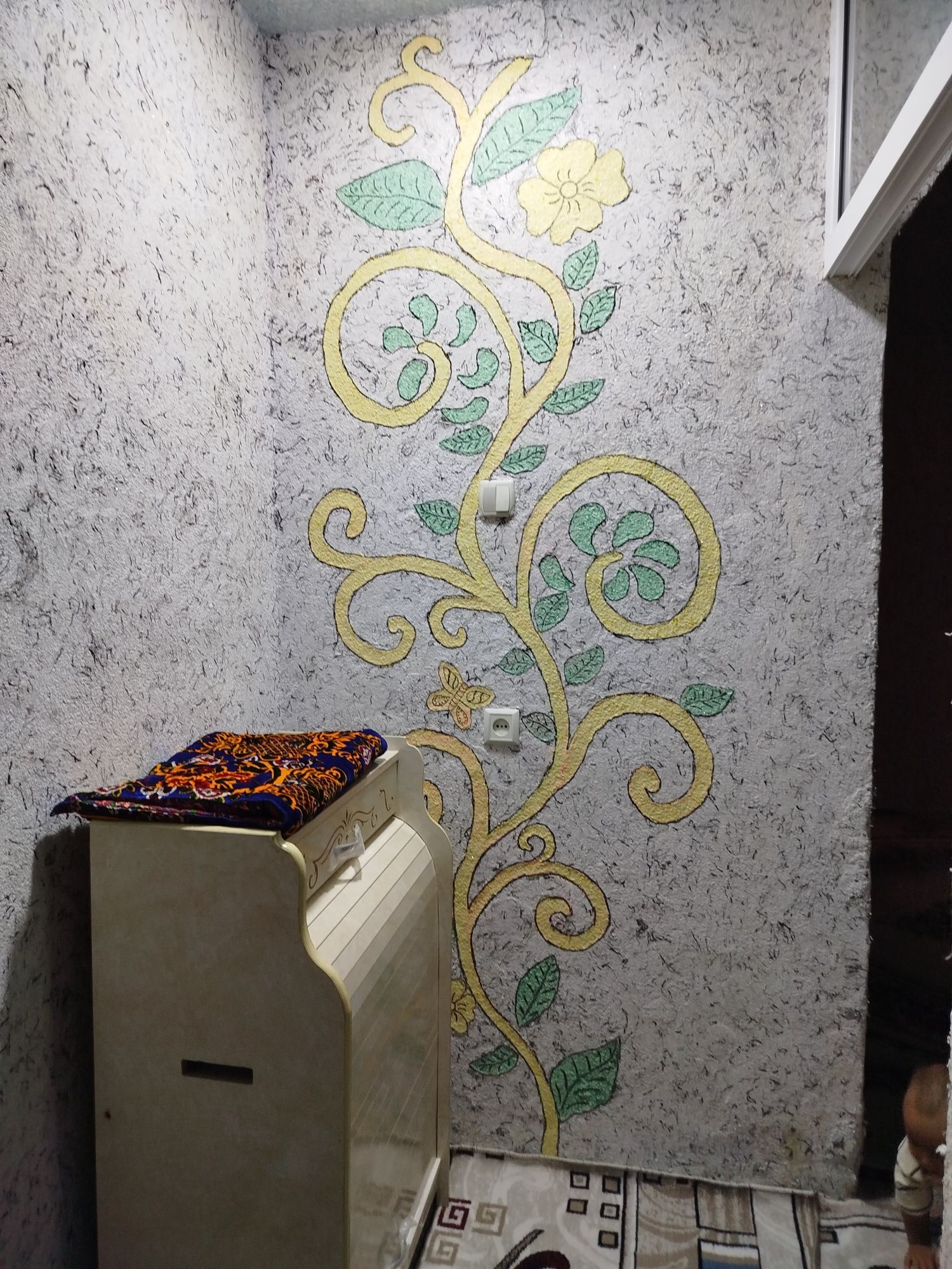 Ijarachi qizlar olinadi