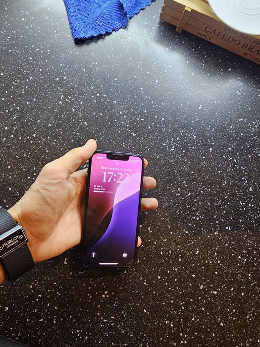 Продаю Айфон 13 Мини