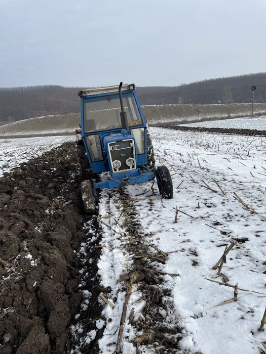 Vand plug cu 3 brazde                            .