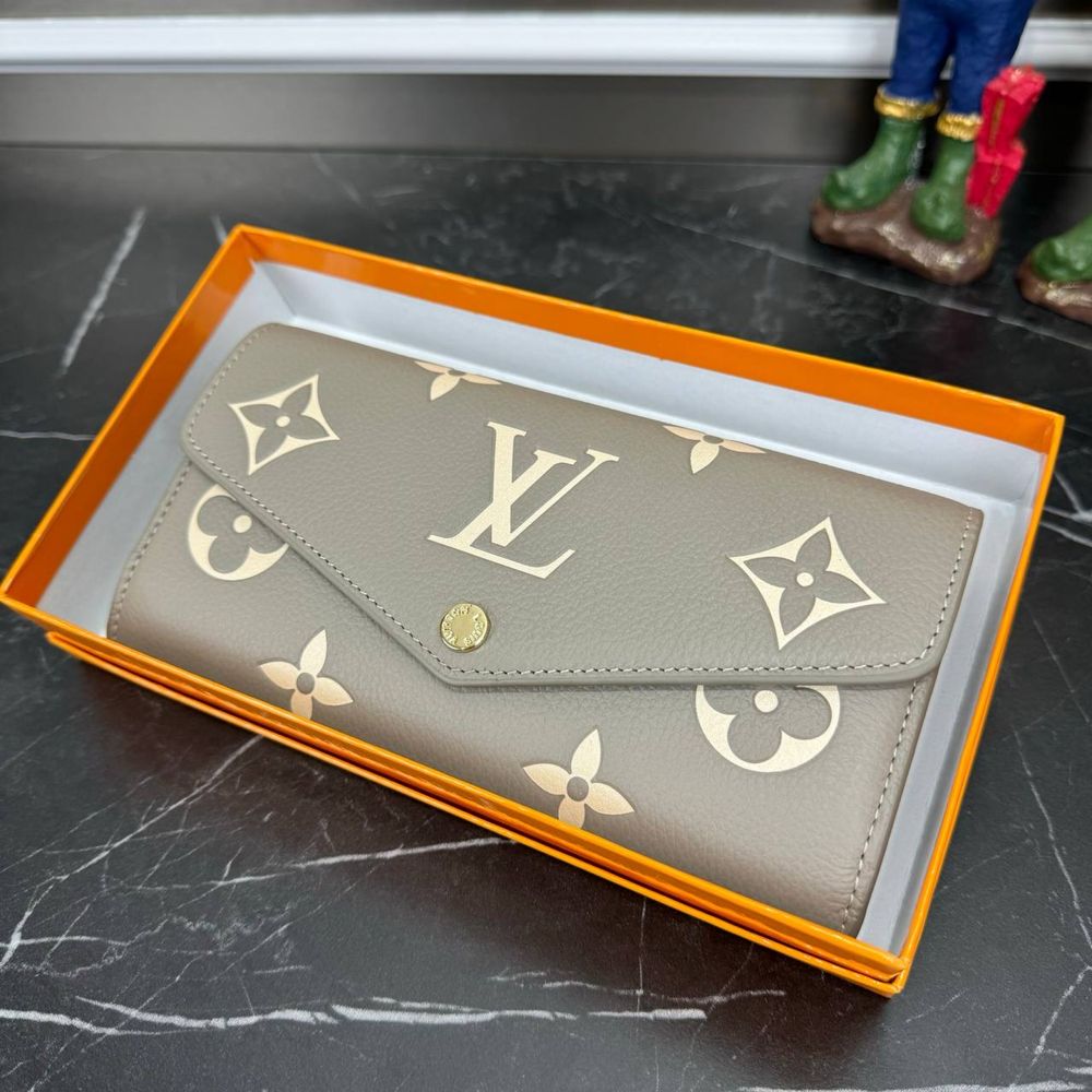Portofel Louis Vuitton - poze reale 100% -calitate superioara !