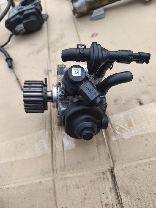 Pompă înalte injecție 2.0 tdi CBAB Volkswagen Passat B6 B7