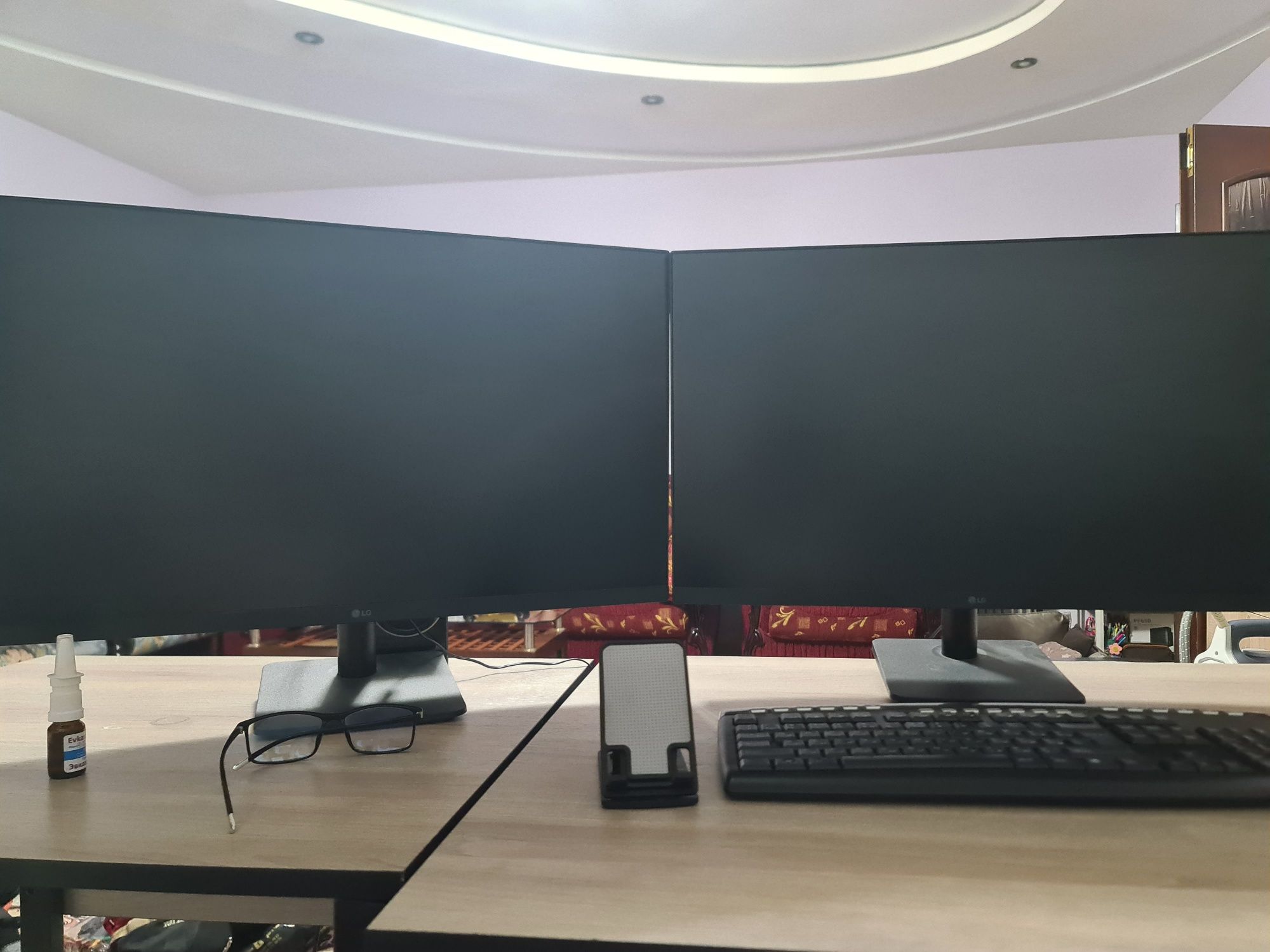 Продам игровой компьютер GTX1650 с мониторам LG
