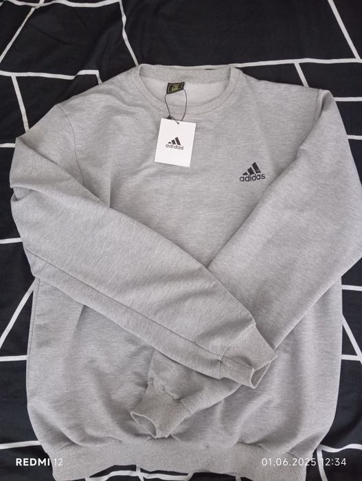 Продам Свишот Adidas
