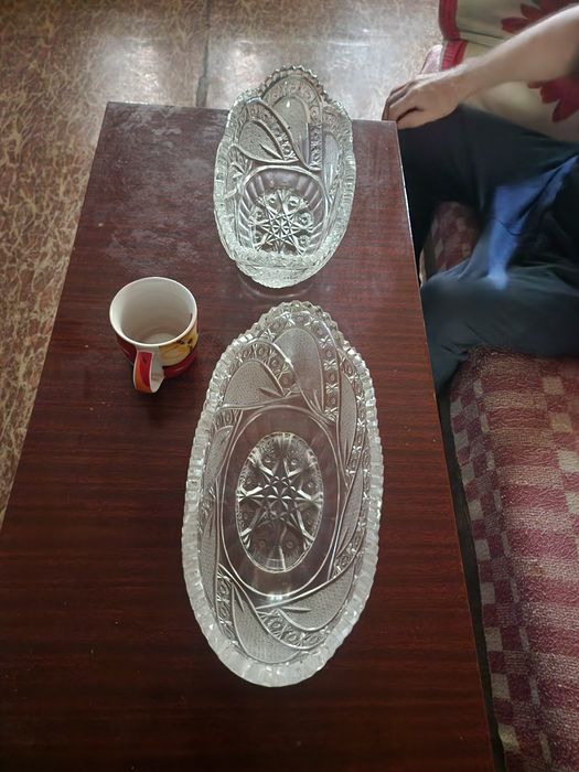 Конфетницы хрустальные в хорошем состояние для дома