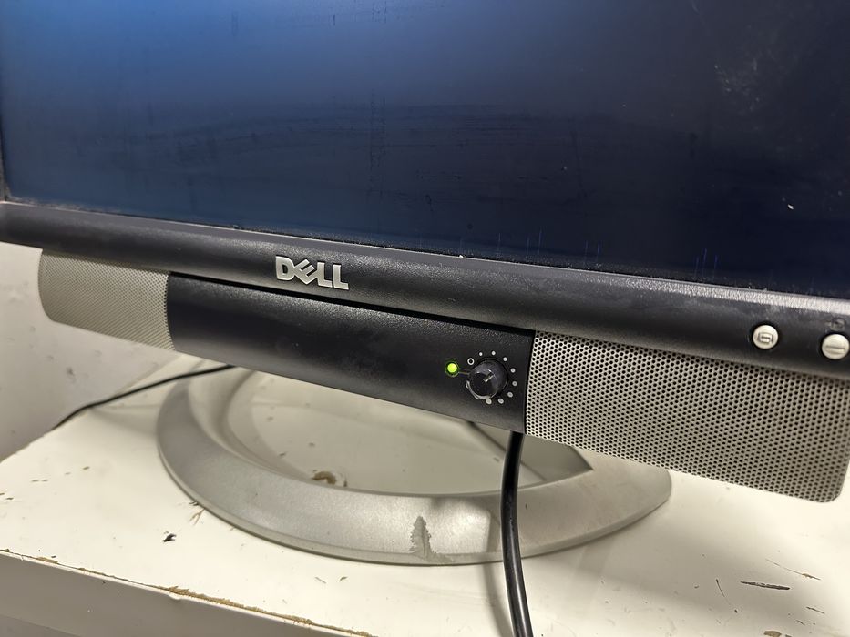 Монитор Dell 1905FP и Sony 19
