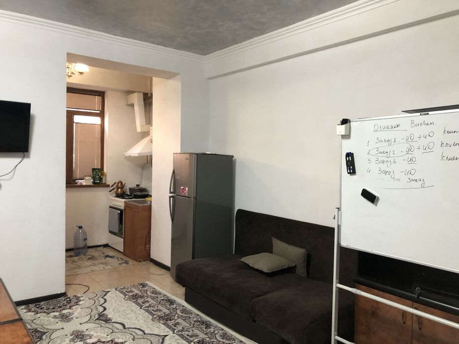 СРОЧНО! Продается одна кмнатная квартира в центре города.