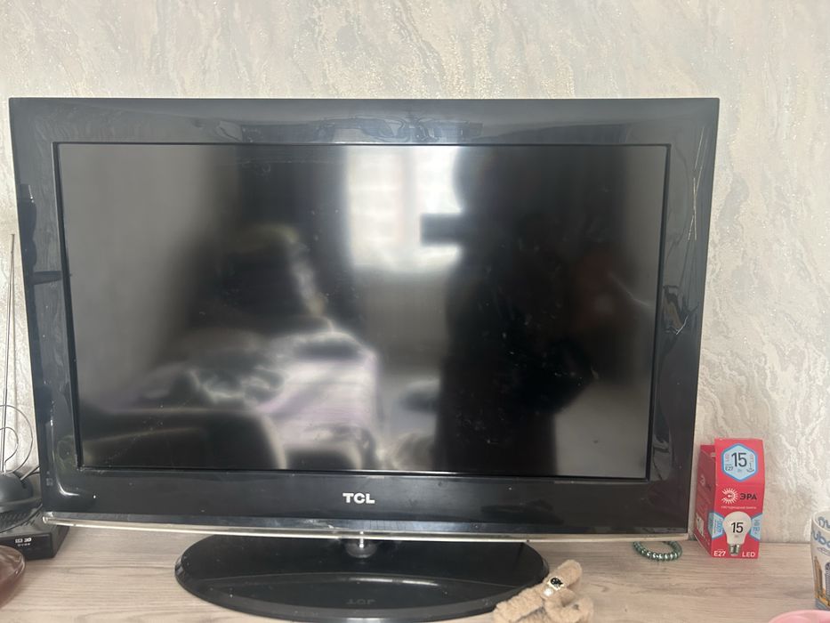 Телевизор tcl хорошем состоянии