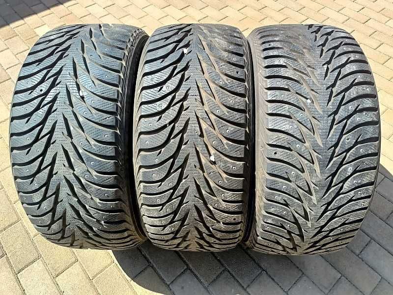 Шины 275/40 R20 - "Yokohama ice Guard Stud iG35" (Япония),шипованные.