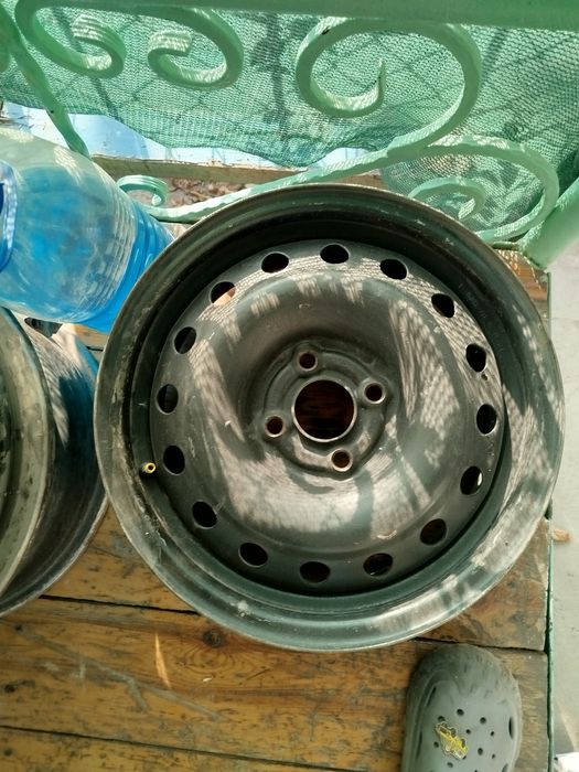 Штампованные диски, доставки нету