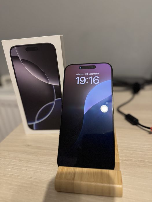 Vand/schimb iPhone 16 PRO MAX ( FACTURA+GARANTIE)