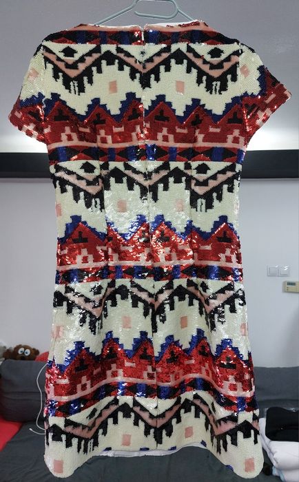 Rochie elegantă cu paiete S