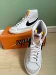 Vand adidasi Nike marimea 38
