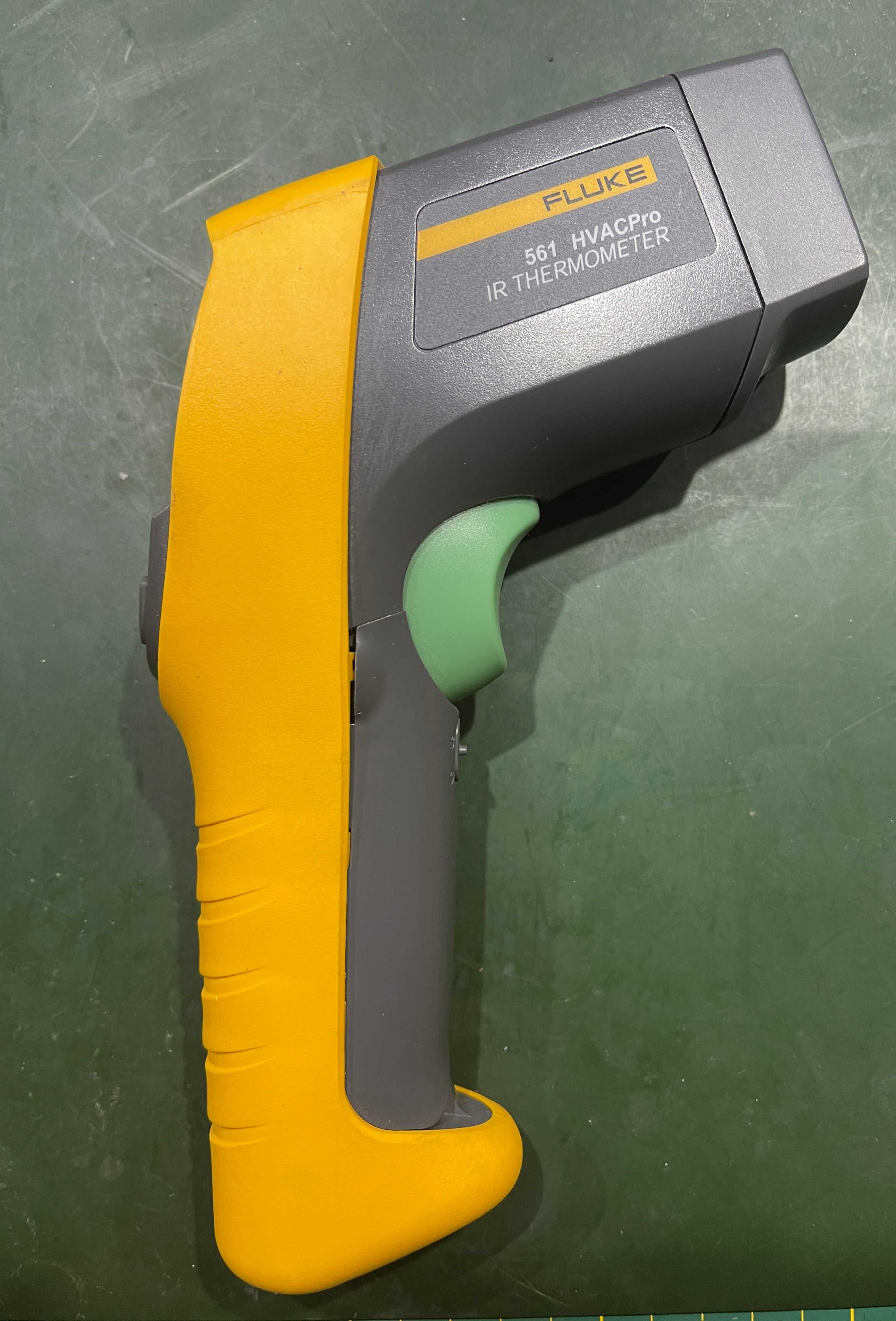 FLUKE 561 цифров термометър