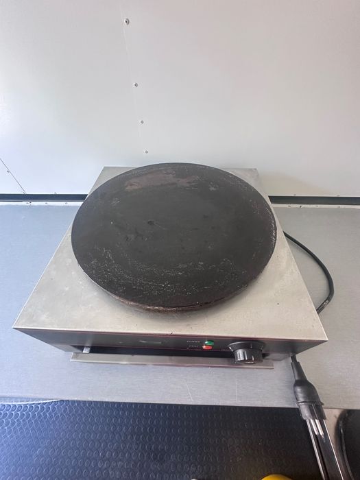 Plită pentru clătite