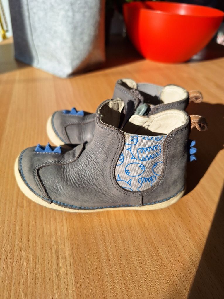 Clarks есенни боти 22