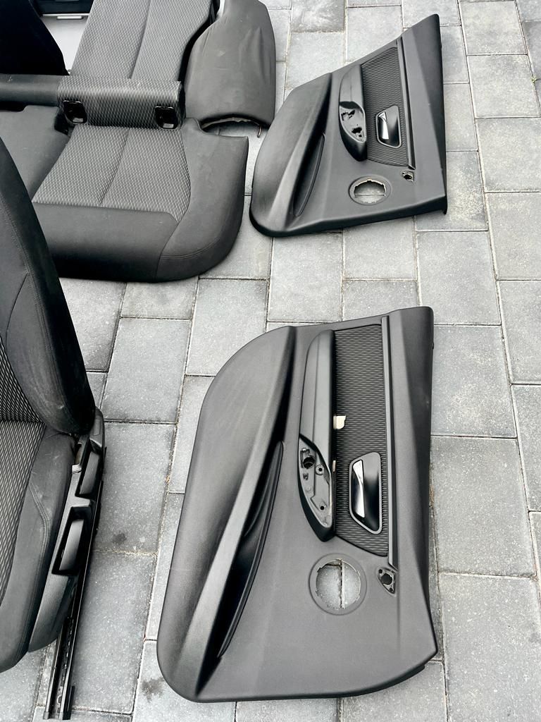 Interior BMW F31 textil Europa cu încălzire și lombar!