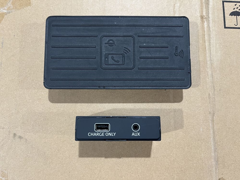 Modul incarcare wireless / Modul USB / AUX Audi A4 B9 A5 F5 8W