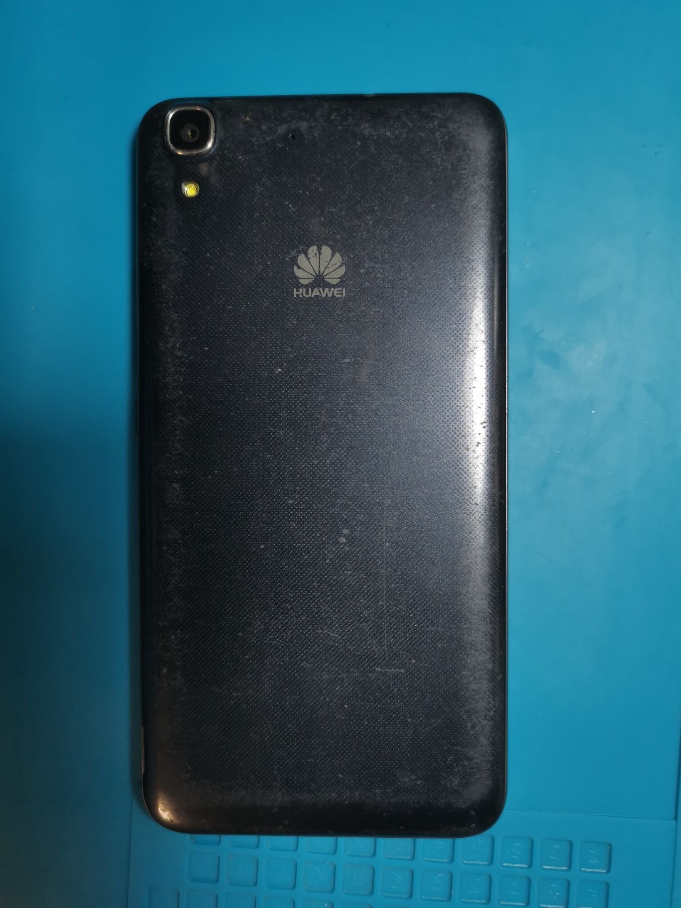 Telefon Huawei Y6 Impecabil