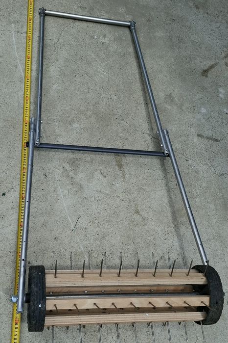 Aerator scarificator gazon manual,din aluminiu