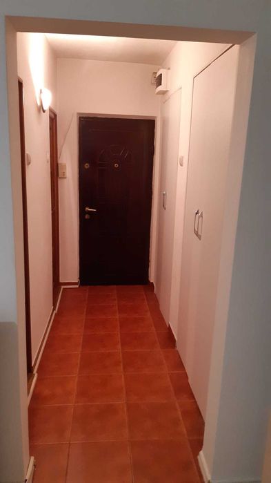 Proprietar Inchiriez garsoniera zona Tineretului