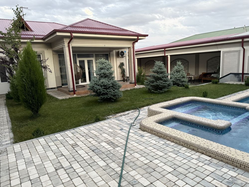 Oq tosh yon bagrida dacha sauna bassen tenis wifi bbq landshaft dizayn