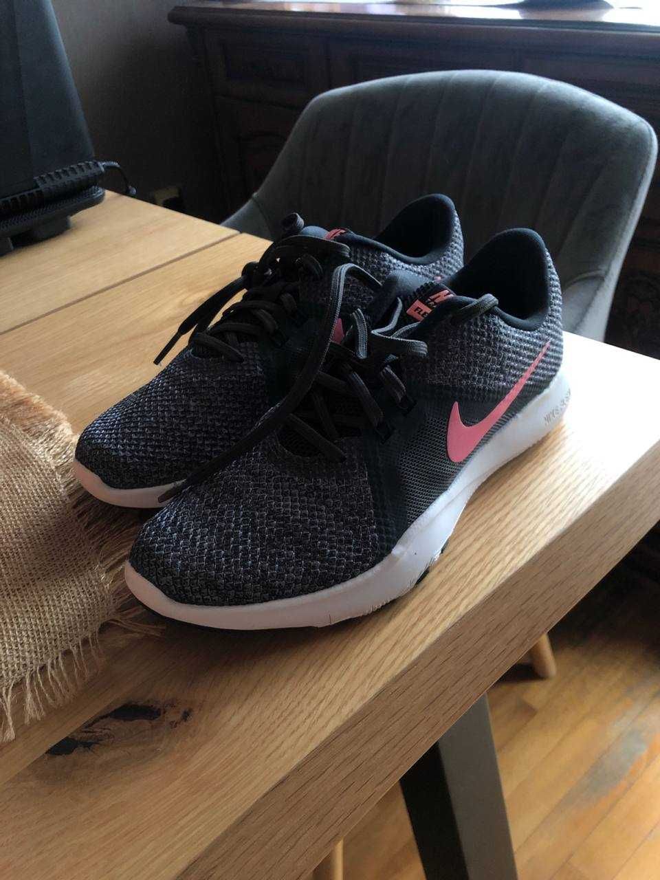 Дамски Обувки За Фитнес Nike Women Training W Nike Flex Trainer 8 37.5