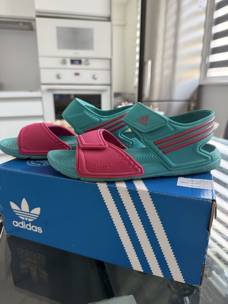 Сандали Лиу Джо/ Liu Jo Адидас/ Adidas
