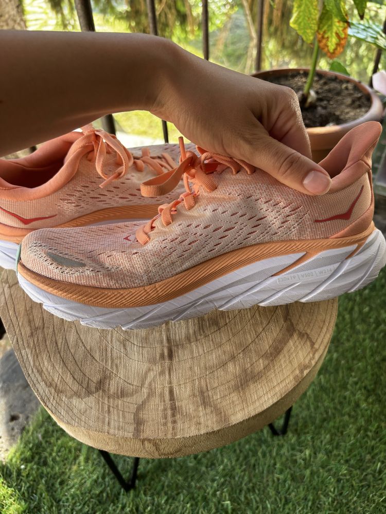 Hoka One One Clifton 8 37 1/3