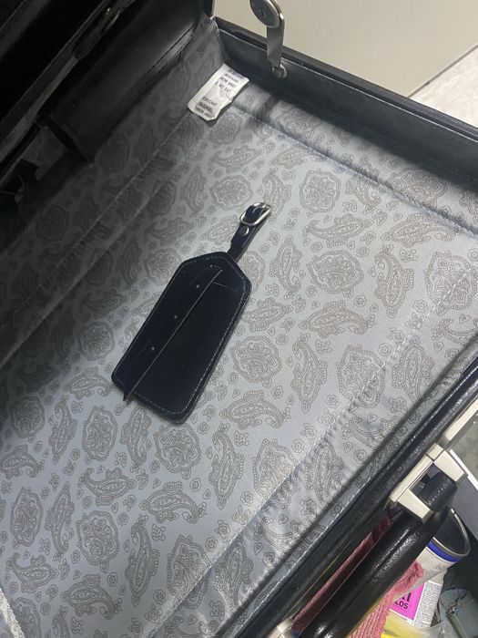 Vand diplomat documente