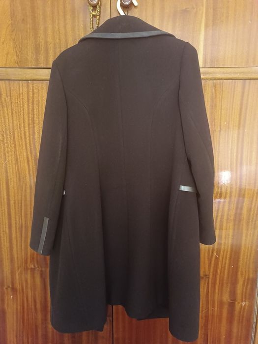 Пальто кашемировые 54 размер.
