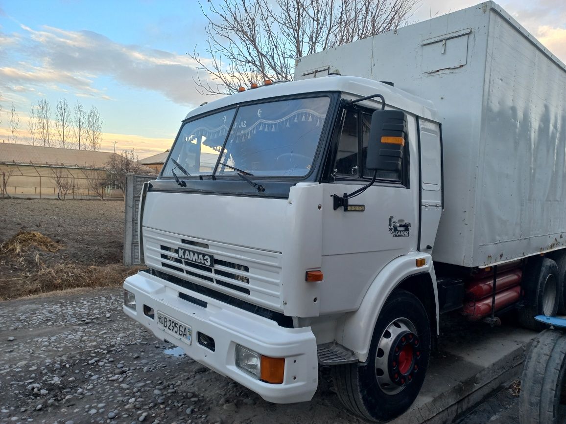 Kamaz 53212 va pretsep sirochni sotiladi