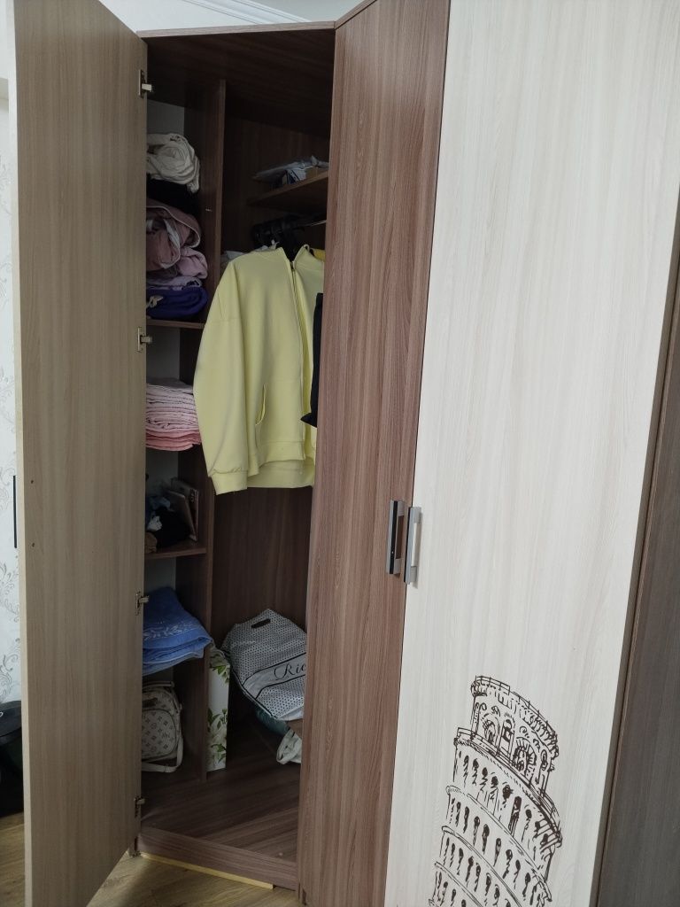 Продам мебель в детскую