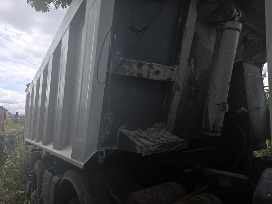 VAND DEZMEMBREZ Iveco Trakker 8X4 euro 3