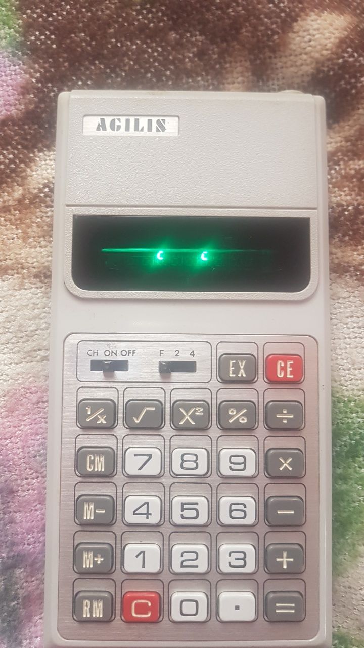 Calculator agilis tipe 505 foarte vechi de colectie