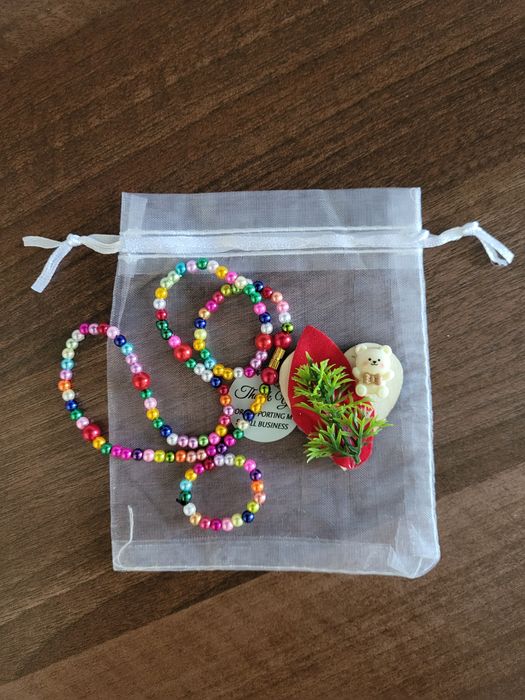 Hand made : inele , coliere , bratari , zgarzi