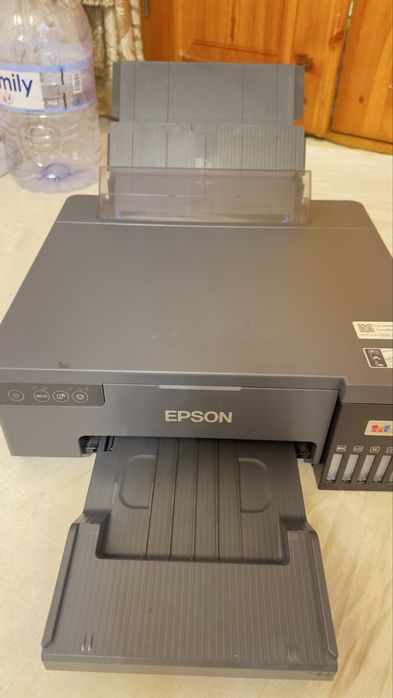 Как новый rangli epson L8050   wifi bor 500 ta list chiqargan