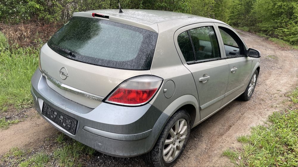 Opel Astra H 1.9cdti Z19DT 120hp на части