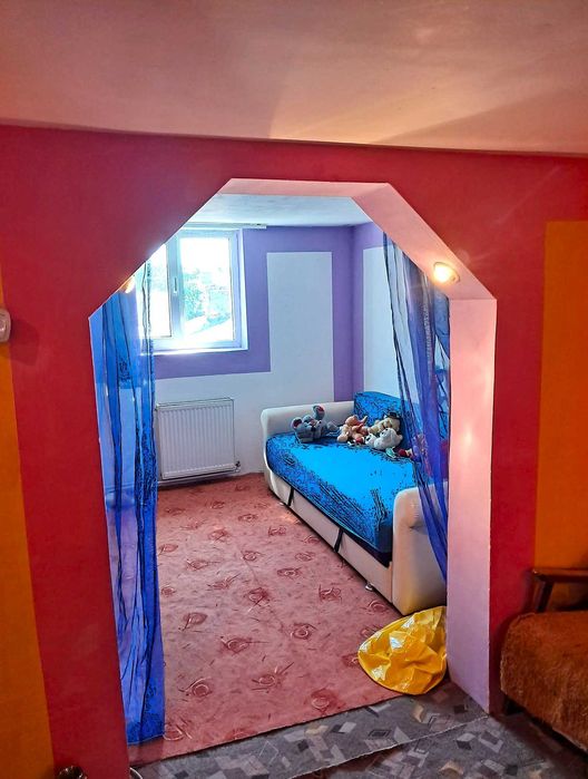 Particular vand casa P+1, 8 camere, 80 mp, Str. Corbita-Rahova, sect 5