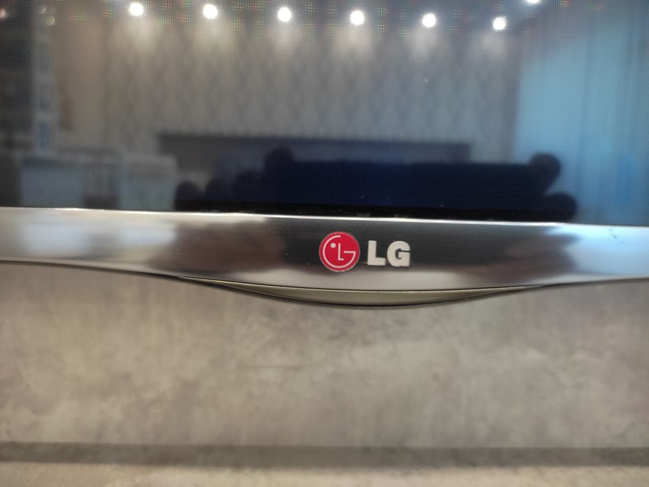 Телевизор LG smart tv