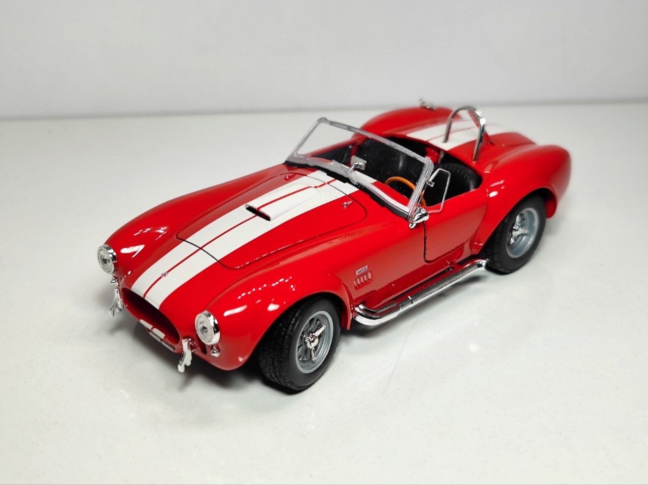 Ford Shelby Cobra 427 S/C 1965 1:24 масштабная модель машинка - Достав