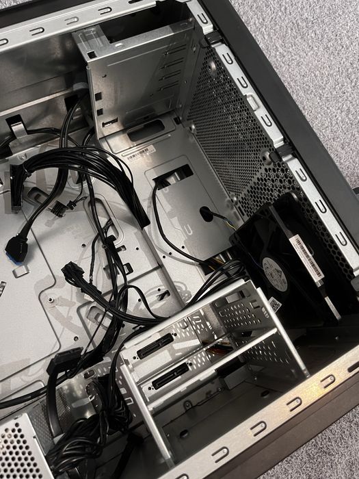 Carcasa PC Lenovo Legion + sursa originala