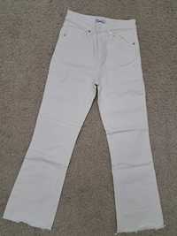 Pantaloni albi, nr38 Zara