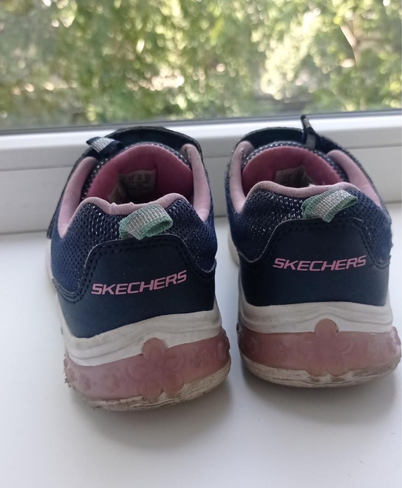 Skechers kids кроссовки на девочку
